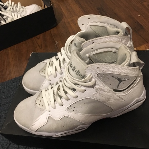 Js sz 7.5-10.5 need gone ASAP hmu main image 6